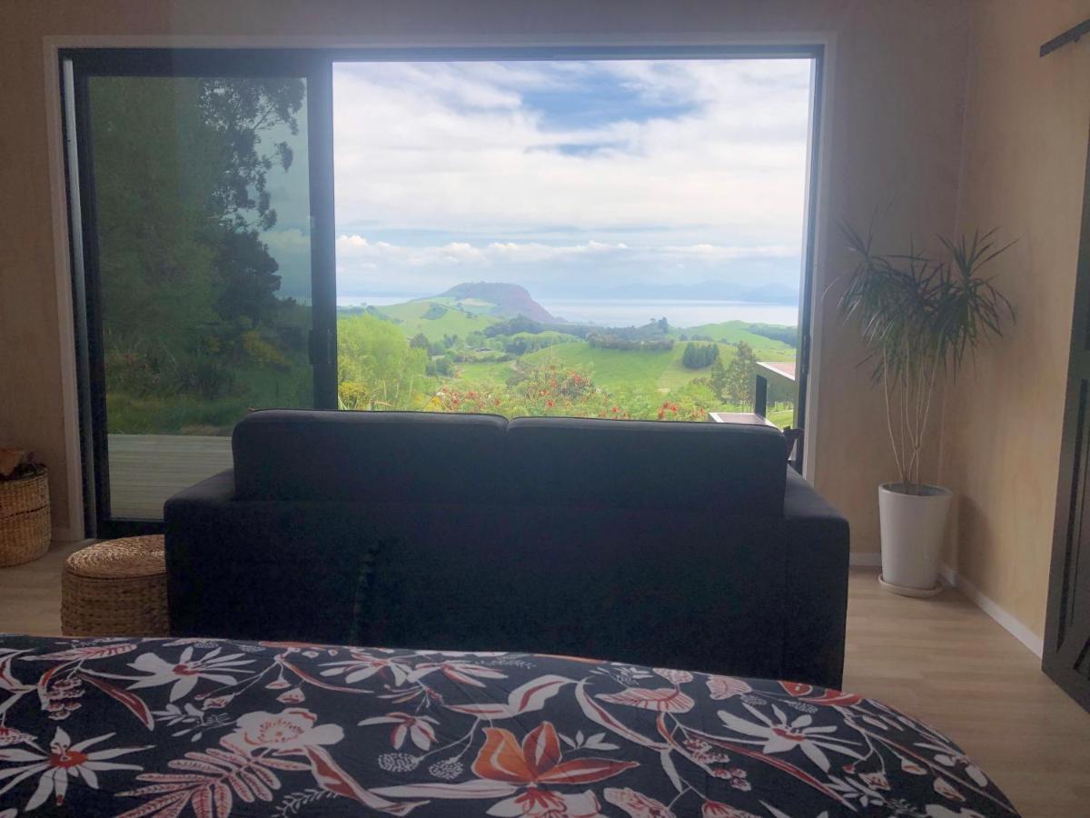Whakaipo Bay Cabin Retreat Taupo Bagian luar foto