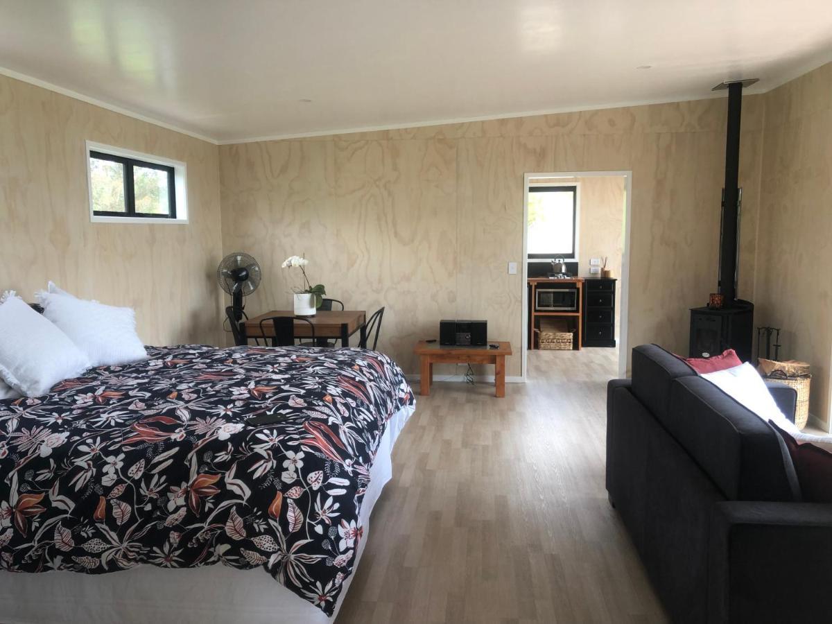 Whakaipo Bay Cabin Retreat Taupo Bagian luar foto