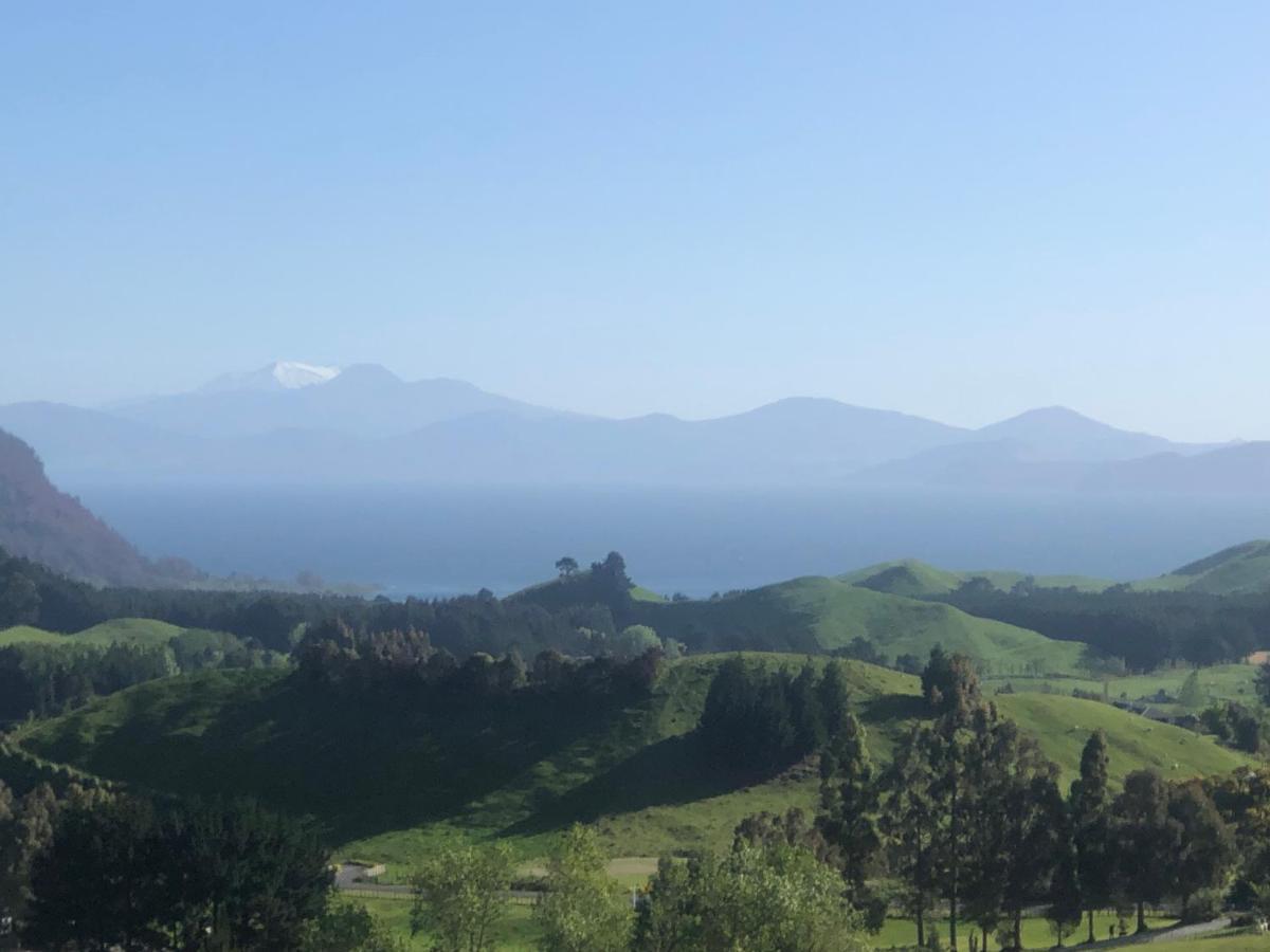 Whakaipo Bay Cabin Retreat Taupo Bagian luar foto
